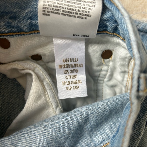 Agolde Riley Crop Jeans in Light Blue Shatter Size 27 - Picture 9 of 10